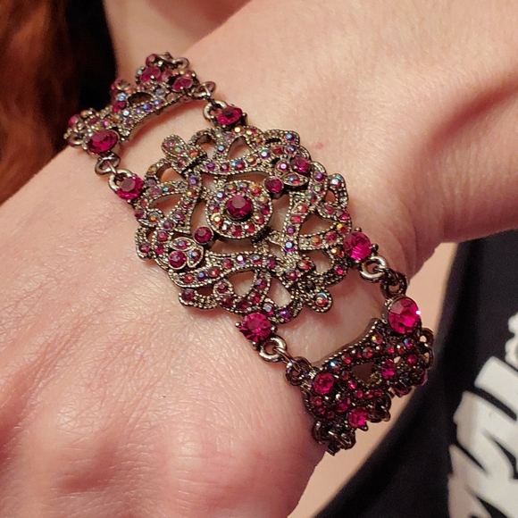 Ruby Red Necklace set (4 pcs) - Picture 5 of 9